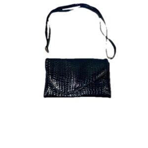 NWOT Black Unbranded 3 Purse types In One Shiny Vinyl Crossbody/Clutch/Shoulder